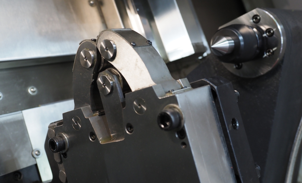 Гидравлический люнет